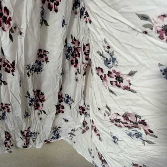 Kendall & Kylie White Floral Print Wrap Maxi Skirt Medium - Picture 3 of 8